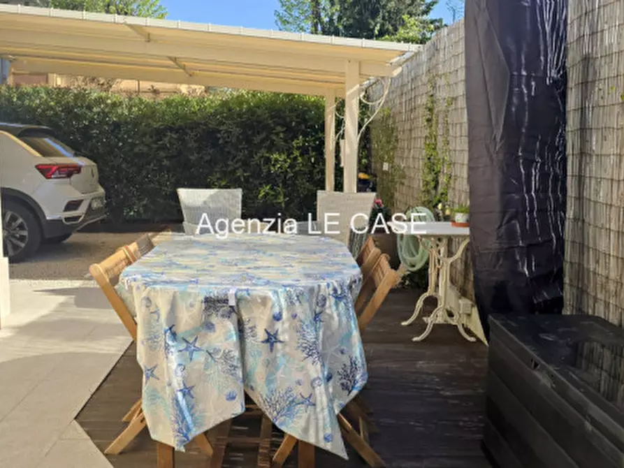 Immagine 10 di Villa in affitto  a Forte Dei Marmi