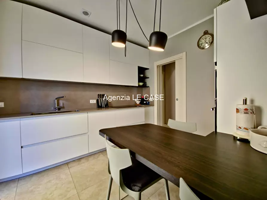 Immagine 13 di Villa in affitto  a Forte Dei Marmi