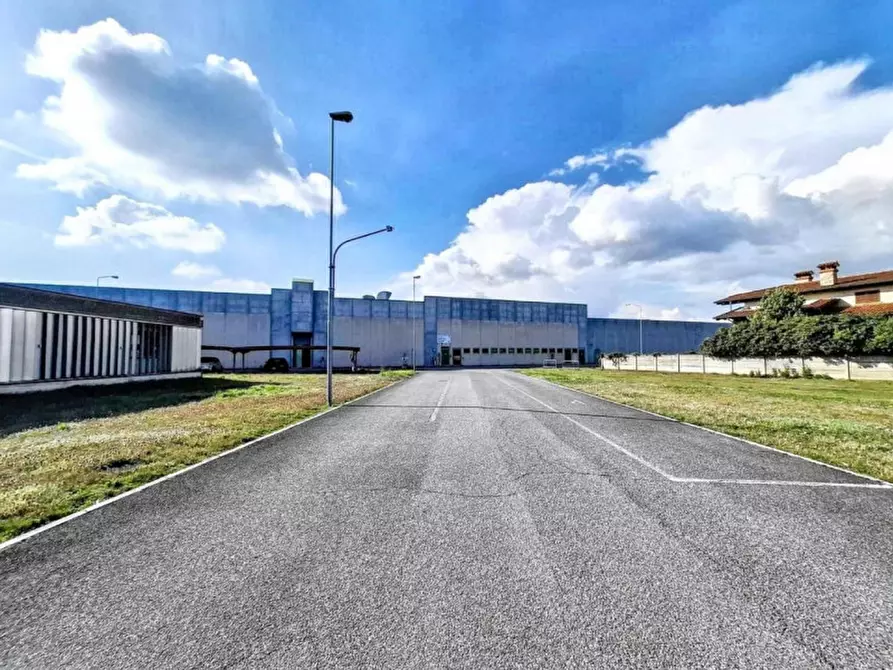 Immagine 1 di Capannone industriale in vendita  in Via Firenze, 13, 25036 Palazzolo sull'Oglio BS, Italia a Palazzolo Sull'oglio