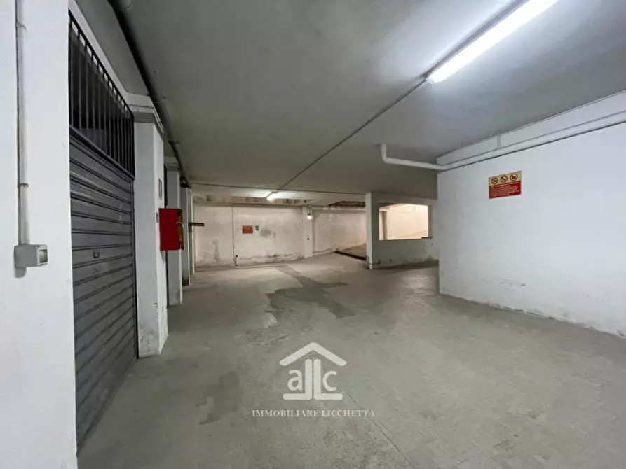 Immagine 77 di Appartamento in vendita  in via lupiae 5 a Lecce