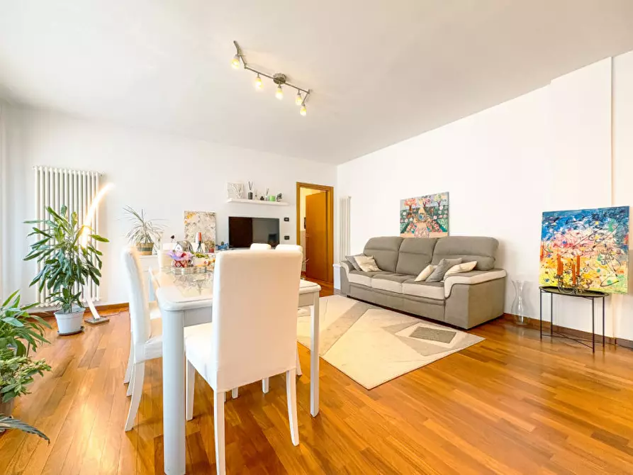 Immagine 8 di Appartamento in vendita  in Via Quattro Novembre a Omegna