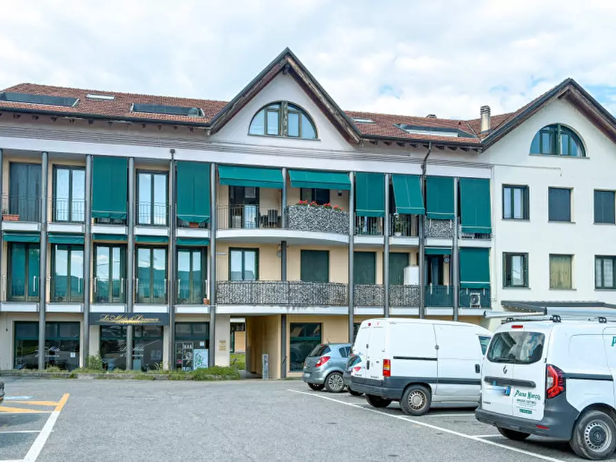 Immagine 16 di Appartamento in vendita  in Via Quattro Novembre a Omegna