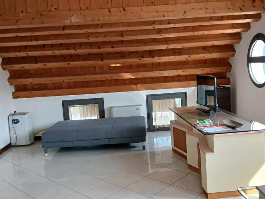 Immagine 3 di Ufficio in vendita  in via provinciale sud a Fosso'