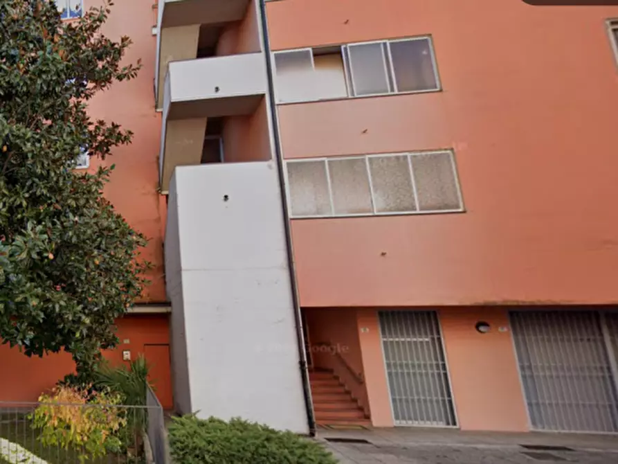 Immagine 1 di Magazzino in vendita  in Stradella Lobbia 13 a Verona