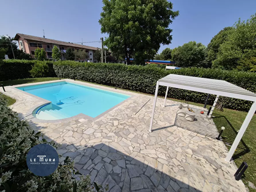 Immagine 43 di Villa in vendita  in Via Brigata Re a Gorizia