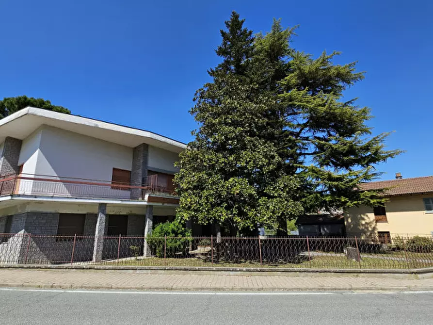 Immagine 1 di Villa in vendita  in PIAZZA SAVONA 25 a Monastero Bormida