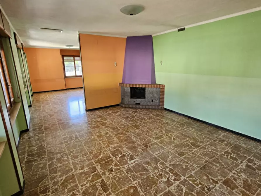 Immagine 10 di Villa in vendita  in PIAZZA SAVONA 25 a Monastero Bormida