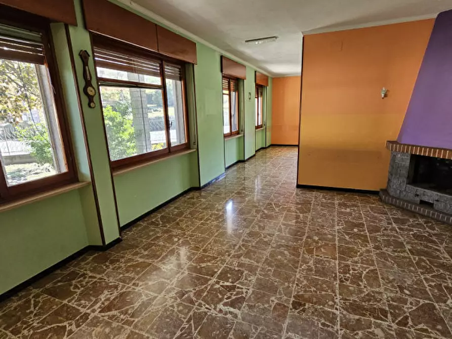 Immagine 11 di Villa in vendita  in PIAZZA SAVONA 25 a Monastero Bormida