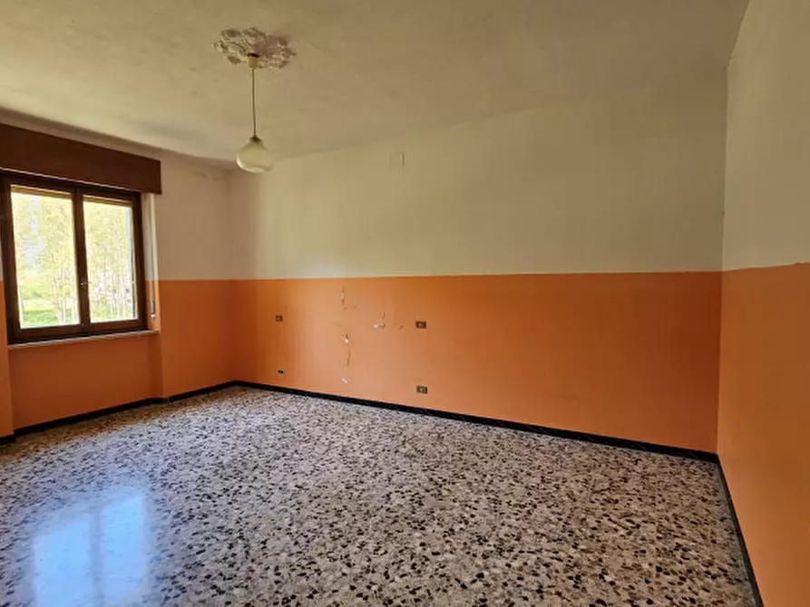 Immagine 21 di Villa in vendita  in PIAZZA SAVONA 25 a Monastero Bormida
