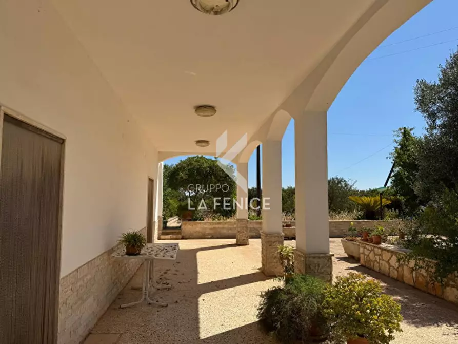 Immagine 15 di Villa in vendita  in Strada Paretone 278 a Martina Franca