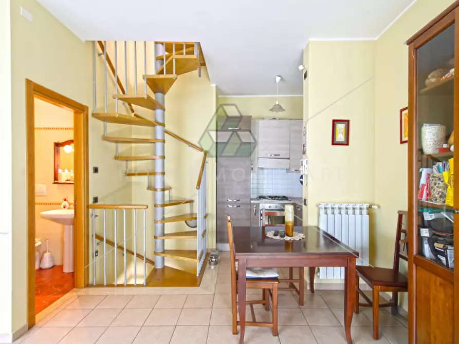 Immagine 1 di Appartamento in vendita  in Via Virgilio Testa a Roma