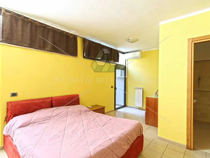 Immagine 10 di Appartamento in vendita  in Via Virgilio Testa a Roma