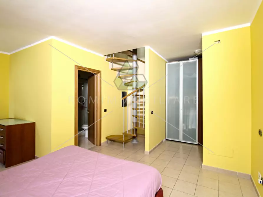 Immagine 12 di Appartamento in vendita  in Via Virgilio Testa a Roma