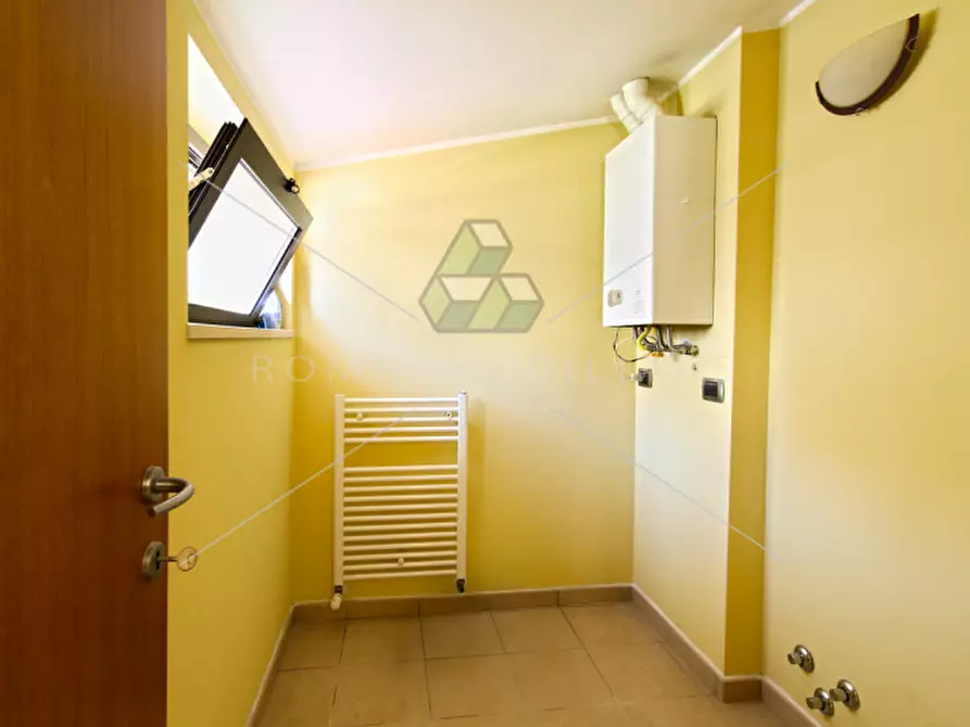 Immagine 15 di Appartamento in vendita  in Via Virgilio Testa a Roma