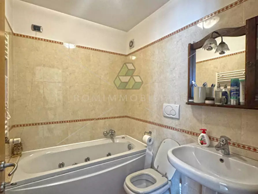 Immagine 17 di Appartamento in vendita  in Via Virgilio Testa a Roma