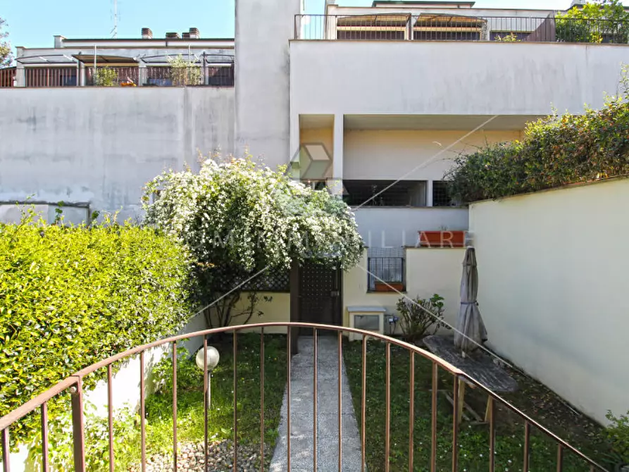 Immagine 20 di Appartamento in vendita  in Via Virgilio Testa a Roma