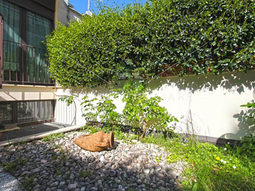 Immagine 25 di Appartamento in vendita  in Via Virgilio Testa a Roma