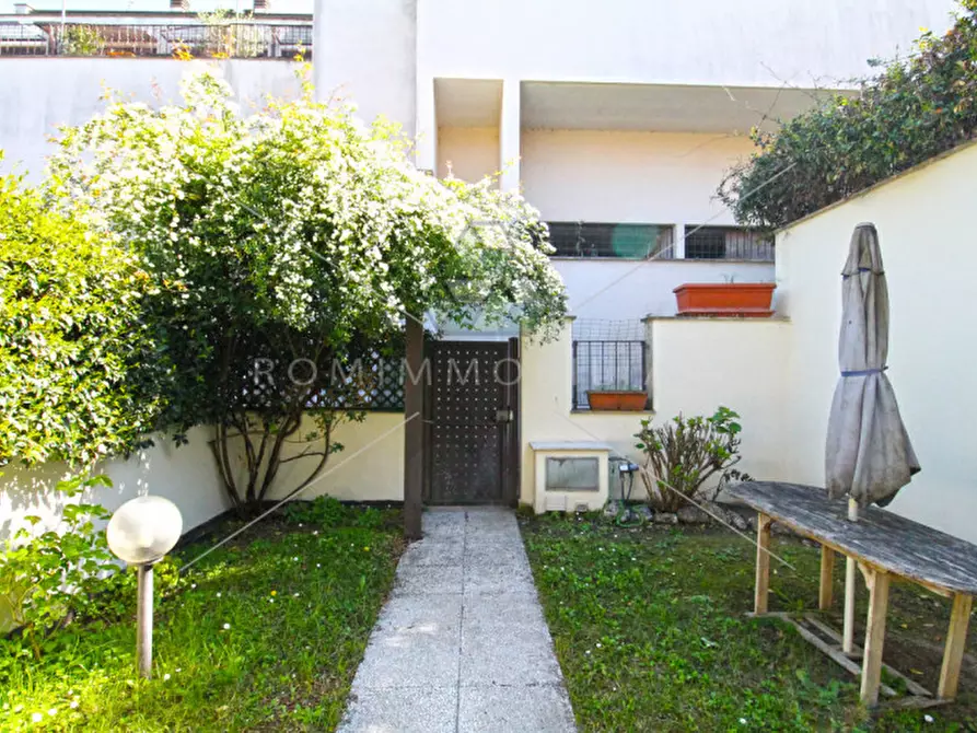 Immagine 26 di Appartamento in vendita  in Via Virgilio Testa a Roma