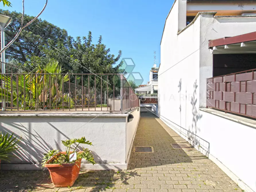 Immagine 28 di Appartamento in vendita  in Via Virgilio Testa a Roma