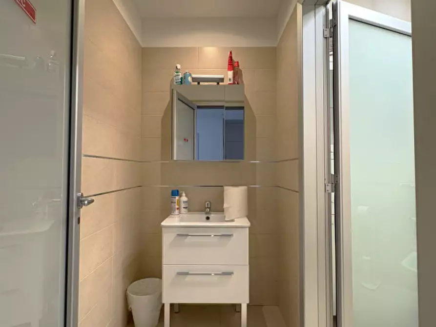 Immagine 21 di Ufficio in vendita  in Via Vittorio Bachelet a Lecce