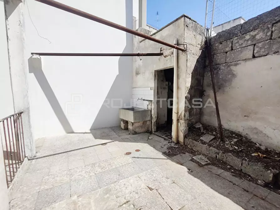Immagine 4 di Casa indipendente in vendita  in Via Torino 56-58-60 a Soleto