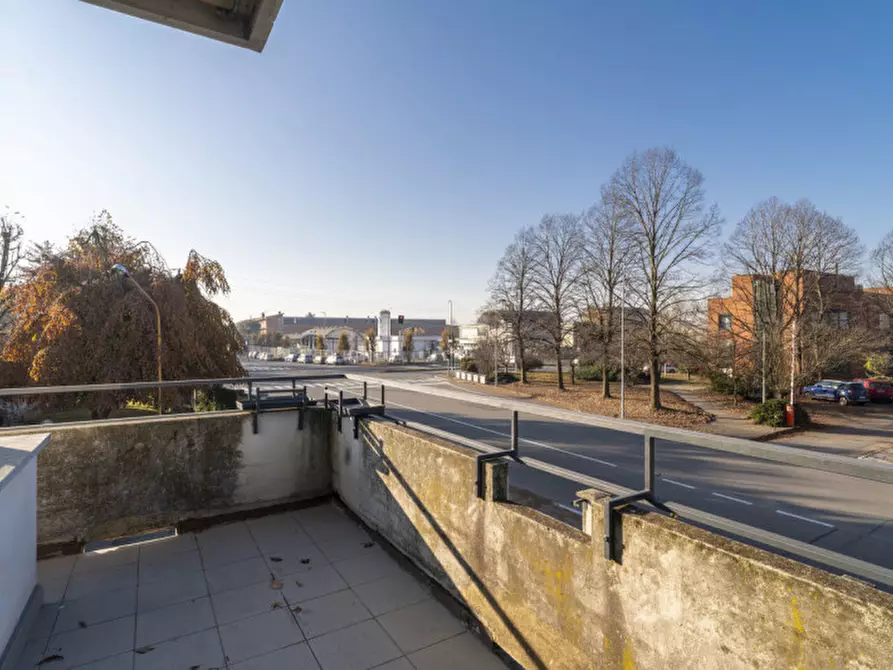 Immagine 6 di Ufficio in affitto  in STRADA PALERA 97 a Moncalieri