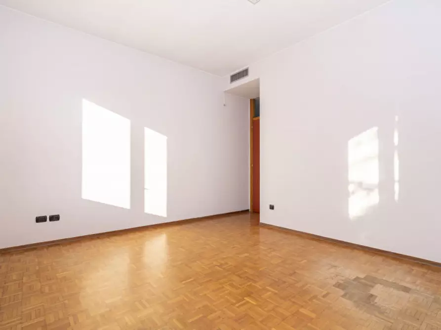 Immagine 9 di Ufficio in affitto  in STRADA PALERA 97 a Moncalieri