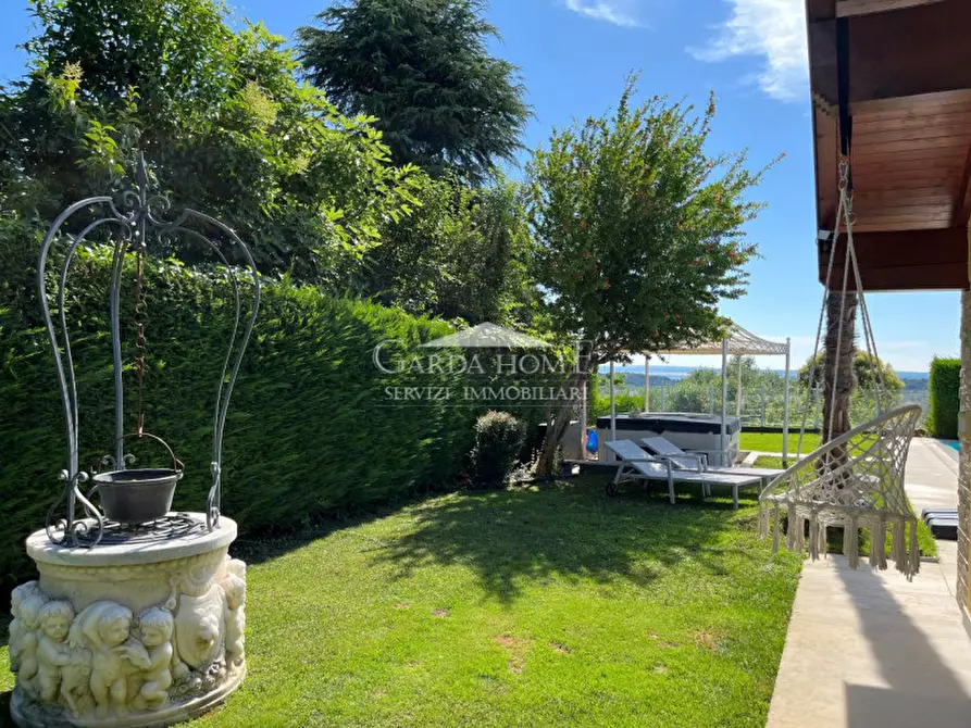 Immagine 17 di Casa bifamiliare in vendita  in Via Barcuzzi a Lonato del Garda