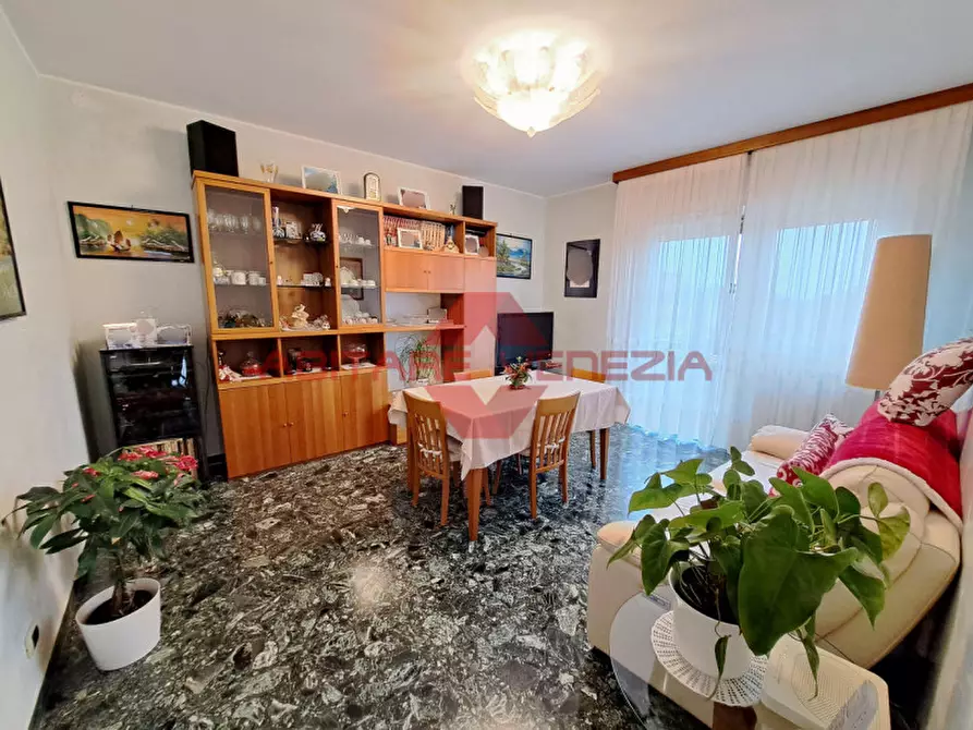 Immagine 1 di Appartamento in vendita  in Via Lepanto 30 a Venezia