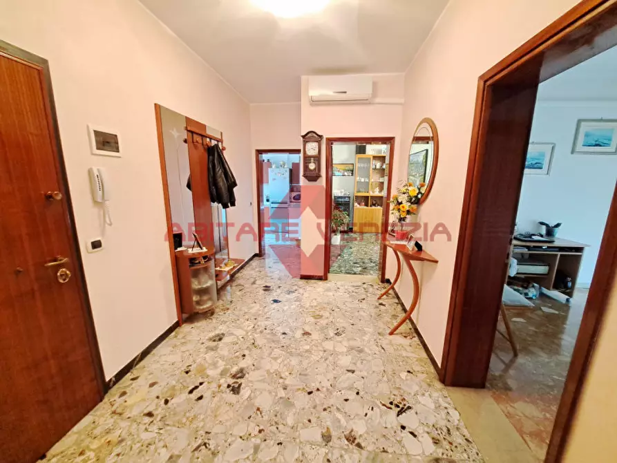 Immagine 4 di Appartamento in vendita  in Via Lepanto 30 a Venezia