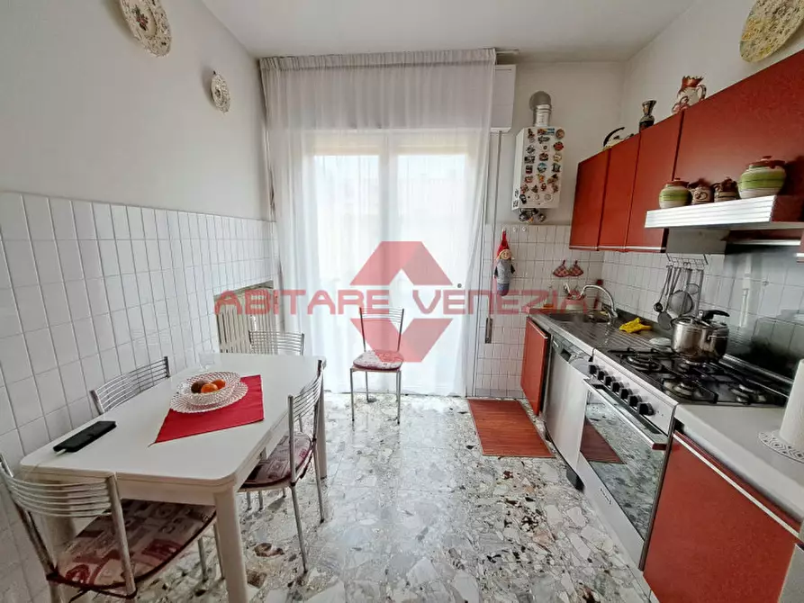 Immagine 11 di Appartamento in vendita  in Via Lepanto 30 a Venezia