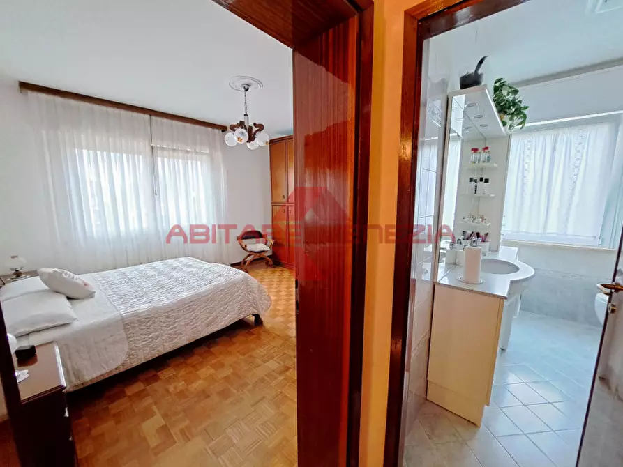 Immagine 17 di Appartamento in vendita  in Via Lepanto 30 a Venezia