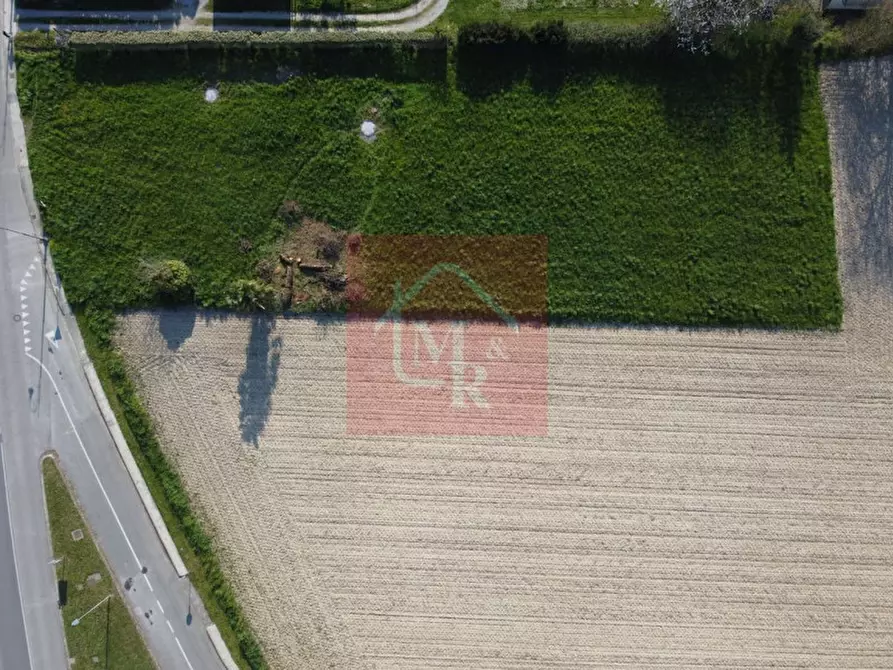 Immagine 2 di Terreno in vendita  in Via Luigi Cadorna a Campolongo Tapogliano