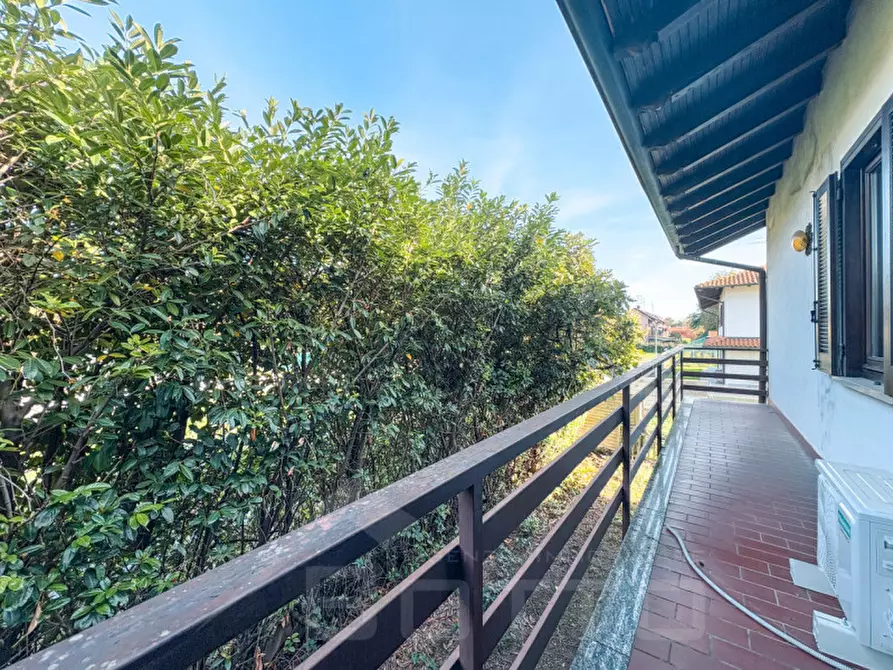 Immagine 24 di Casa bifamiliare in vendita  in via parolini 2/b a Borgomanero