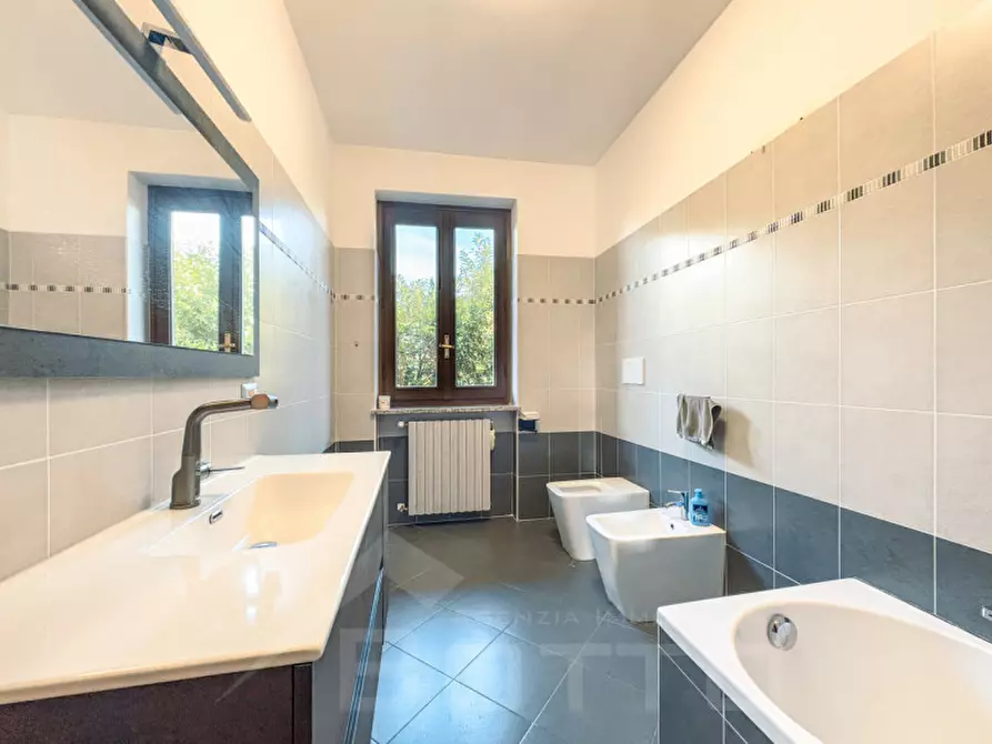 Immagine 26 di Casa bifamiliare in vendita  in via parolini 2/b a Borgomanero