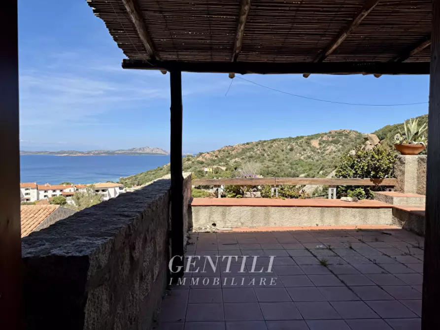 Immagine 3 di Appartamento in vendita  a Arzachena