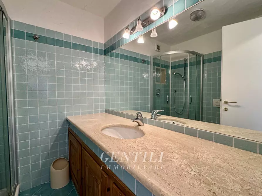 Immagine 12 di Appartamento in vendita  a Arzachena