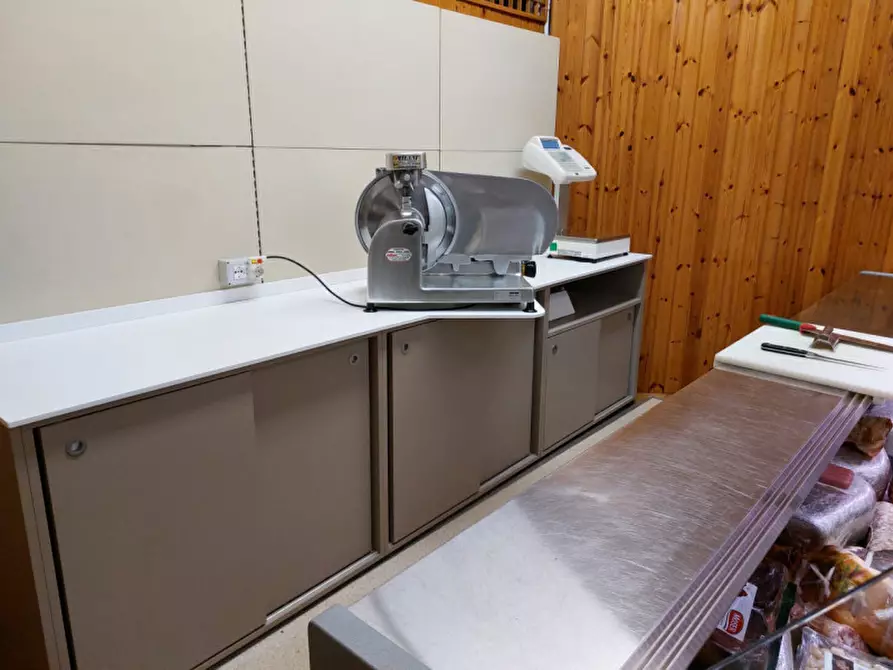 Immagine 9 di Attività commerciale in vendita  in Via Guizza a Albignasego