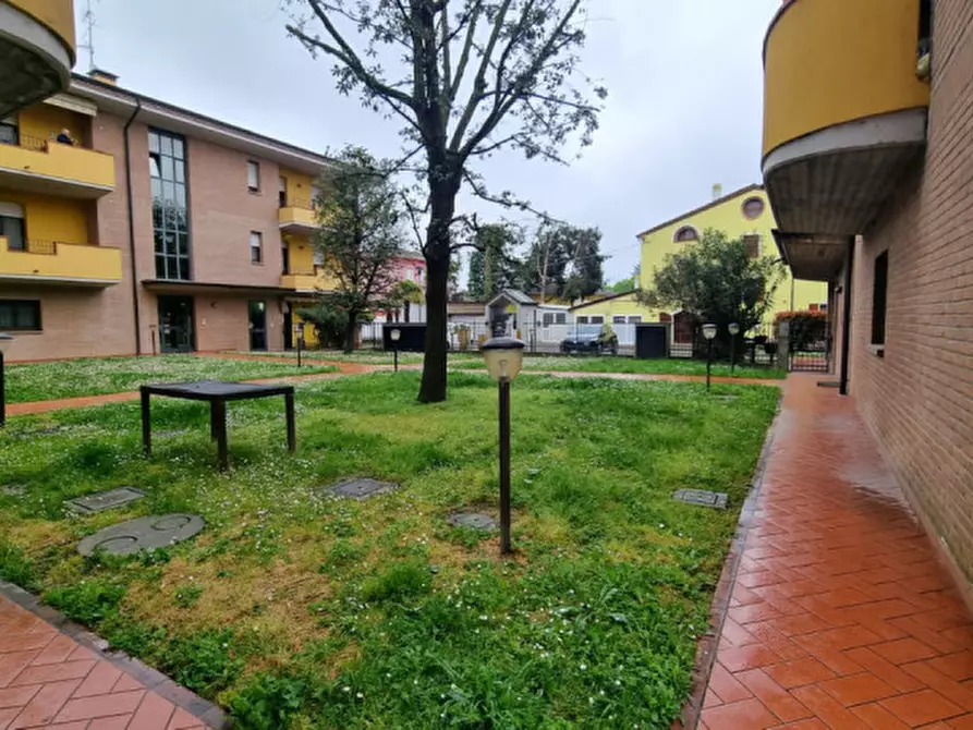 Immagine 2 di Appartamento in vendita  a Concordia Sulla Secchia