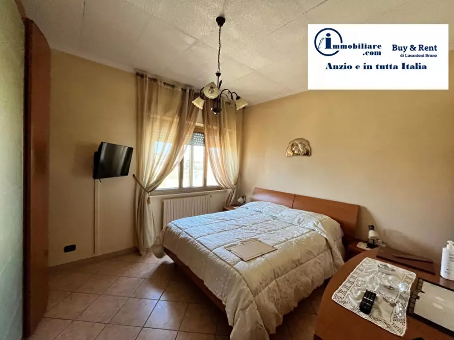 Immagine 11 di Appartamento in vendita  in VIA NETTUNENSE 297 a Anzio