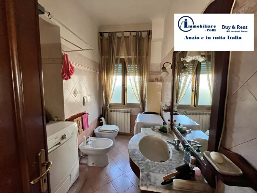 Immagine 15 di Appartamento in vendita  in VIA NETTUNENSE 297 a Anzio