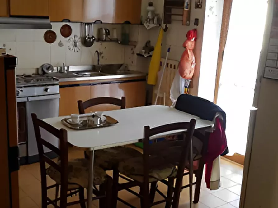 Immagine 3 di Appartamento in vendita  in viale stazione, via Magna Grecia, 20 a Torano Castello