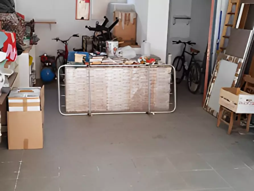 Immagine 2 di Magazzino in vendita  in viale stazione, via Magna Grecia, 20 a Torano Castello