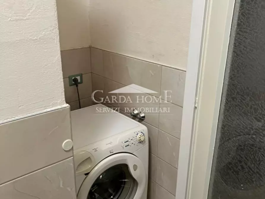 Immagine 9 di Appartamento in vendita  in Via Sant'Angela Merici a Desenzano Del Garda