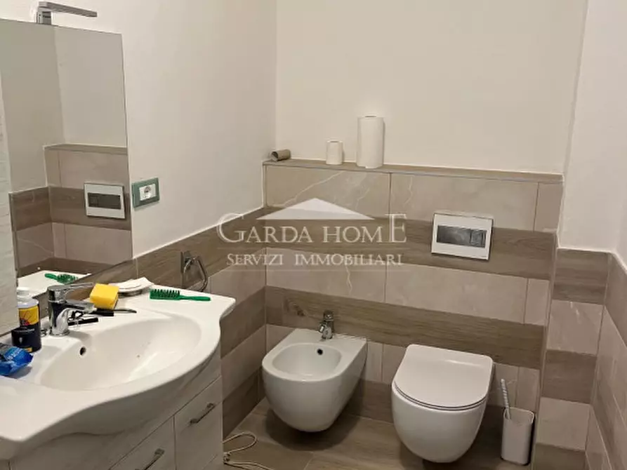 Immagine 12 di Appartamento in vendita  in Via Sant'Angela Merici a Desenzano Del Garda