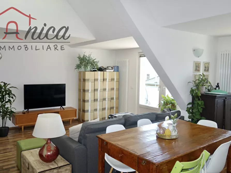 Immagine 2 di Appartamento in vendita  in Via di Zell a Trento