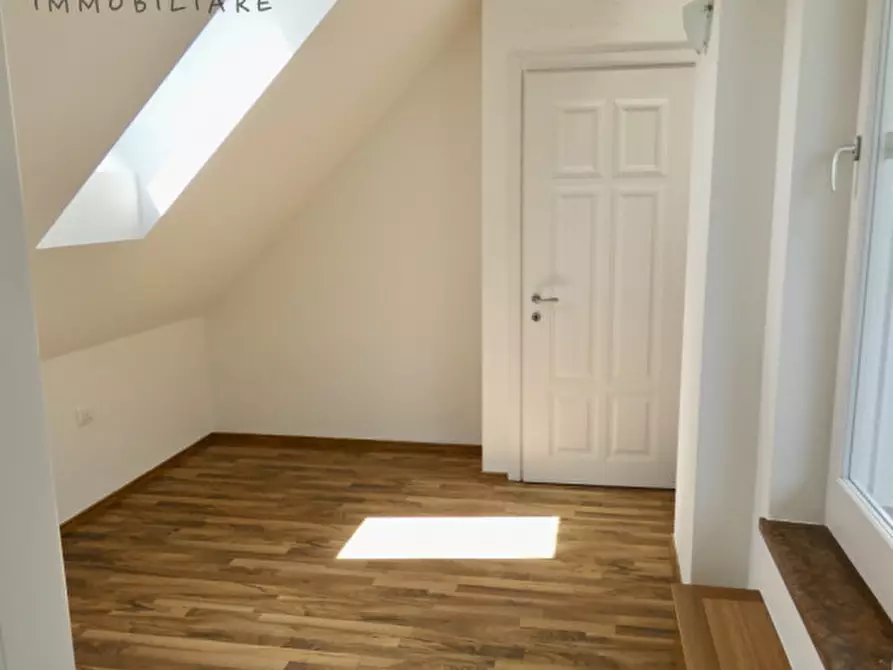 Immagine 19 di Appartamento in vendita  in Via di Zell a Trento