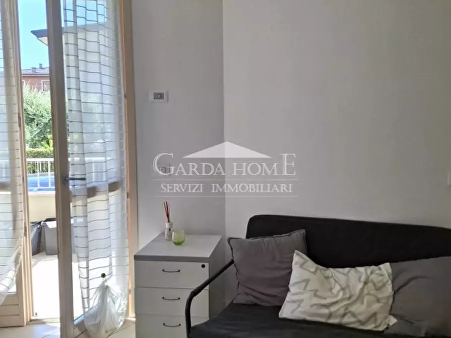Immagine 3 di Appartamento in vendita  in Via San Benedetto a Desenzano Del Garda