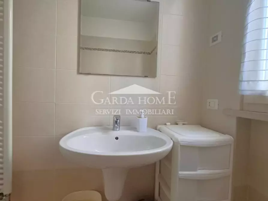 Immagine 15 di Appartamento in vendita  in Via San Benedetto a Desenzano Del Garda