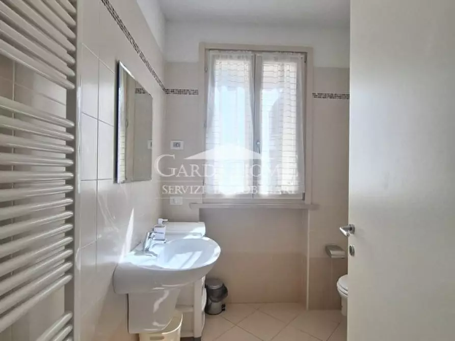 Immagine 27 di Appartamento in vendita  in Via San Benedetto a Desenzano Del Garda